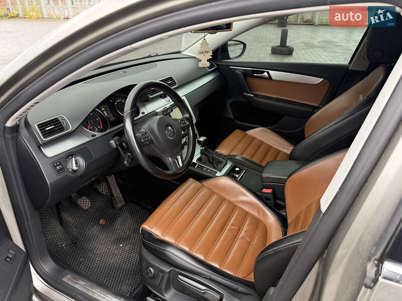 Универсал Volkswagen Passat 2012 в Львове фото 9 Универсал Volkswagen Passat 2012 в Львове
