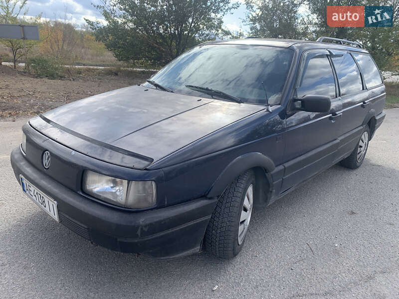 Універсал Volkswagen Passat 1989 в Дніпрі