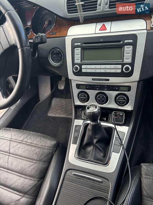 Седан Volkswagen Passat 2008 в Хоролі