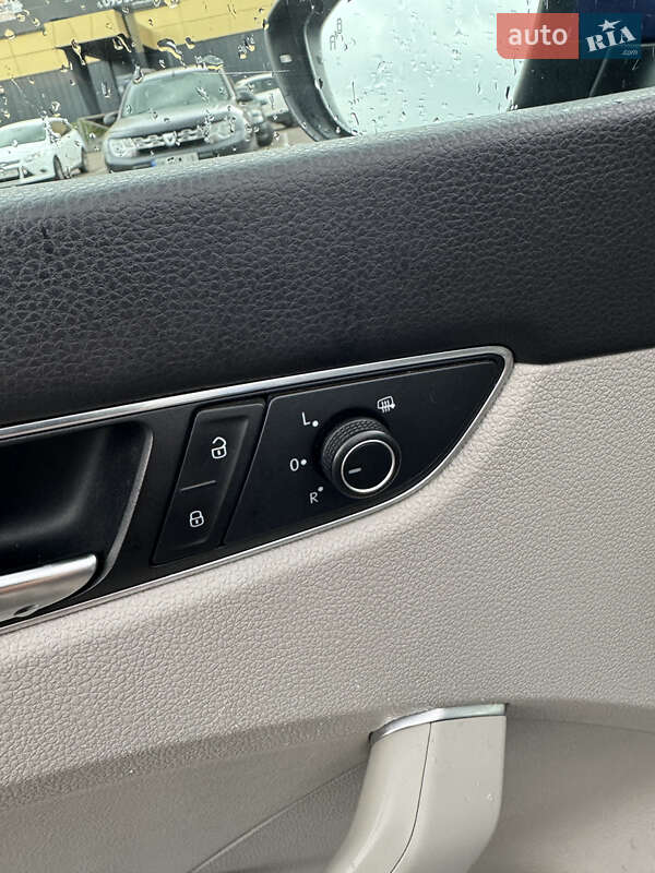 Седан Volkswagen Passat 2017 в Ровно