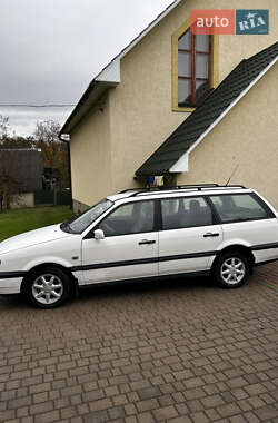Универсал Volkswagen Passat 1996 в 