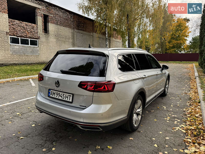 Универсал Volkswagen Passat 2020 в Корце