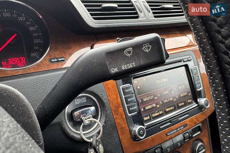 Седан Volkswagen Passat 2006 в Києві
