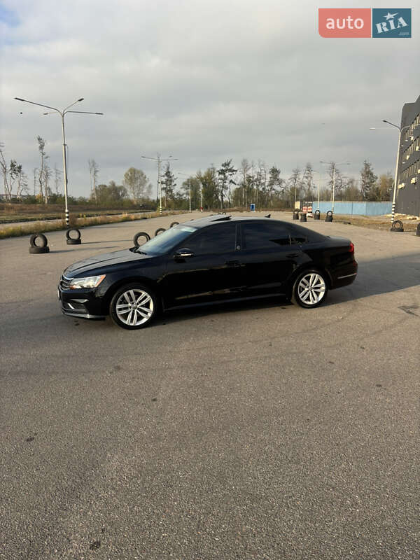 Седан Volkswagen Passat 2018 в Харкові фото 6 Седан Volkswagen Passat 2018 в Харкові