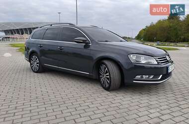Универсал Volkswagen Passat 2012 в 