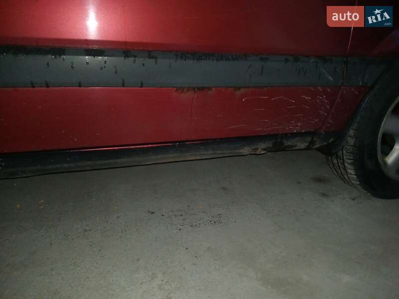 Седан Volkswagen Passat 1988 в Чернобае фото 4 Седан Volkswagen Passat 1988 в Чернобае