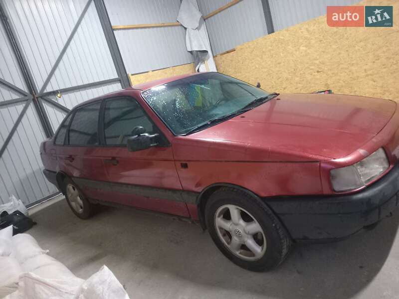 Седан Volkswagen Passat 1988 в Чернобае фото 10 Седан Volkswagen Passat 1988 в Чернобае
