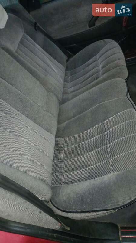 Седан Volkswagen Passat 1988 в Чернобае фото 17 Седан Volkswagen Passat 1988 в Чернобае