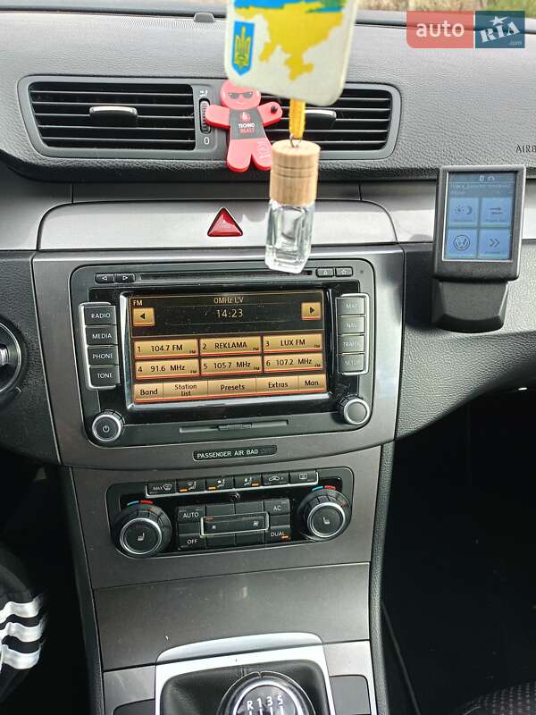 Универсал Volkswagen Passat 2010 в Львове фото 2 Универсал Volkswagen Passat 2010 в Львове