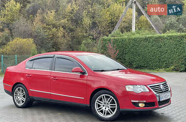 Седан Volkswagen Passat 2005 в  фото 35 Седан Volkswagen Passat 2005 в
