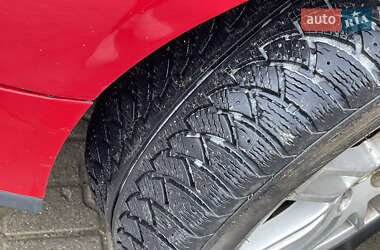 Седан Volkswagen Passat 2005 в  фото 40 Седан Volkswagen Passat 2005 в