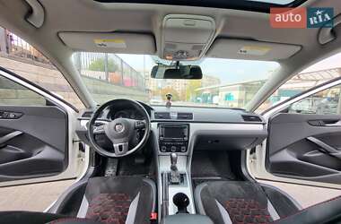 Седан Volkswagen Passat 2012 в 