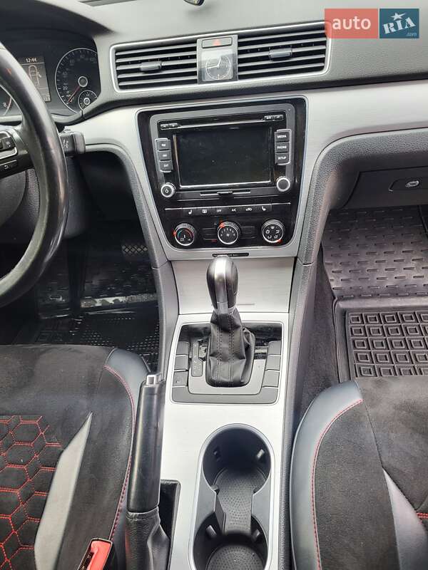 Седан Volkswagen Passat 2012 в Одесі фото 18 Седан Volkswagen Passat 2012 в Одесі