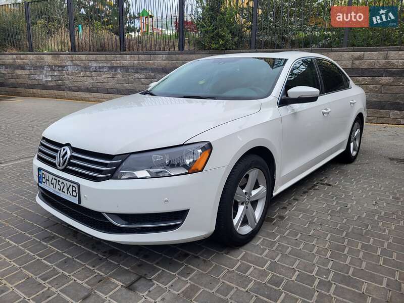 Седан Volkswagen Passat 2012 в Одесі фото Седан Volkswagen Passat 2012 в Одесі