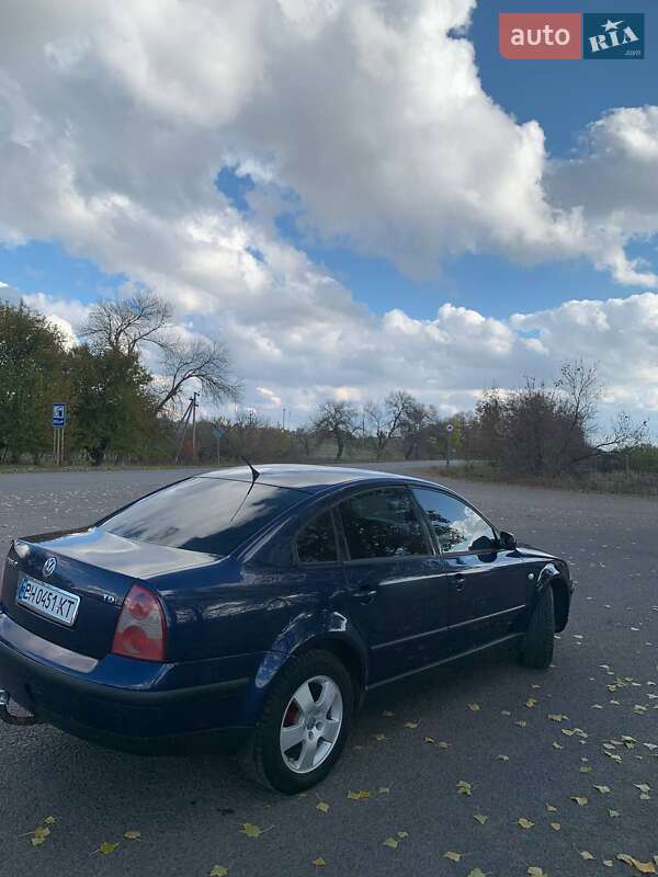 Седан Volkswagen Passat 2001 в Захарьевке фото 2 Седан Volkswagen Passat 2001 в Захарьевке