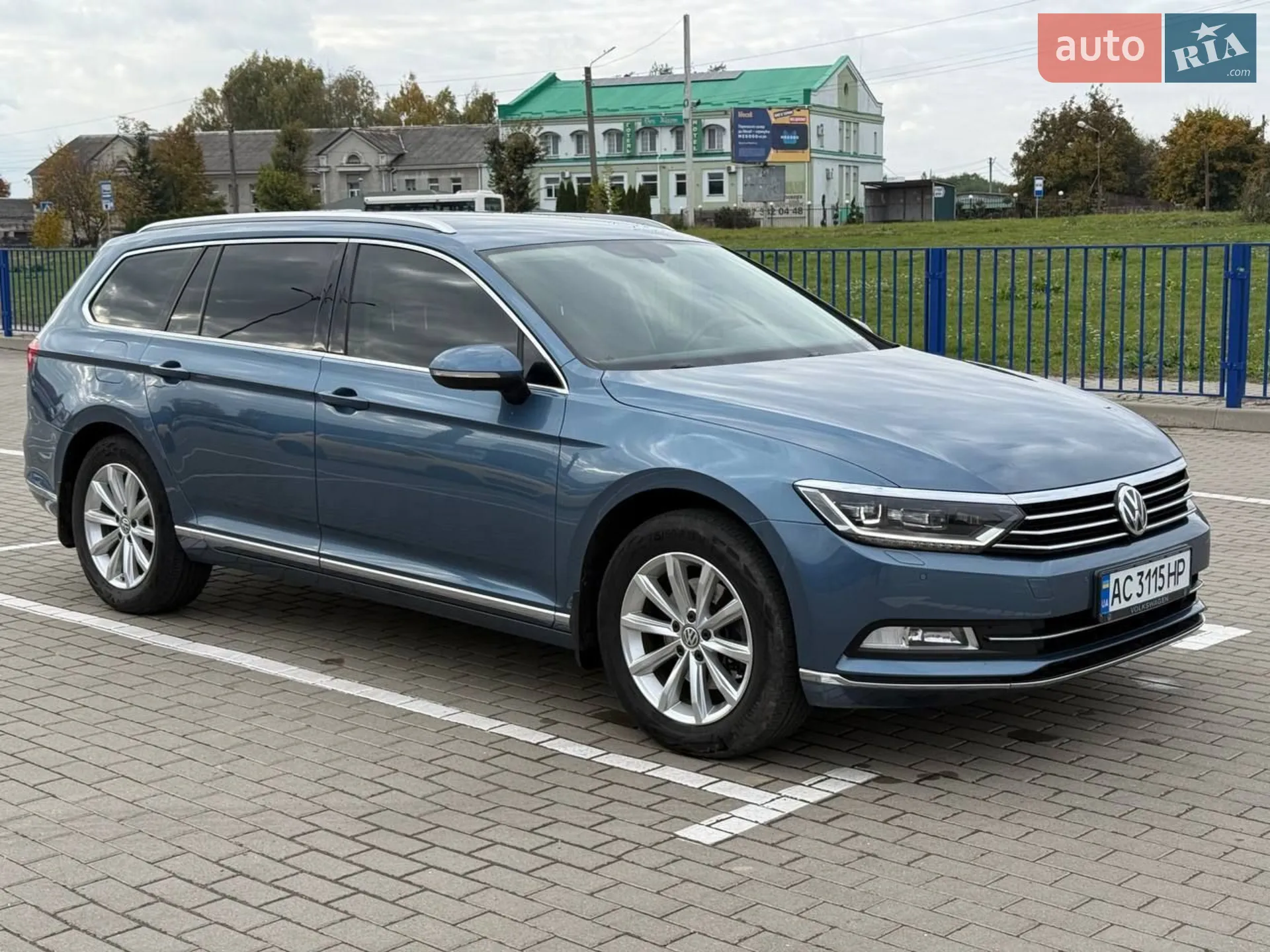 2017 Volkswagen Passat - мініатюра 8