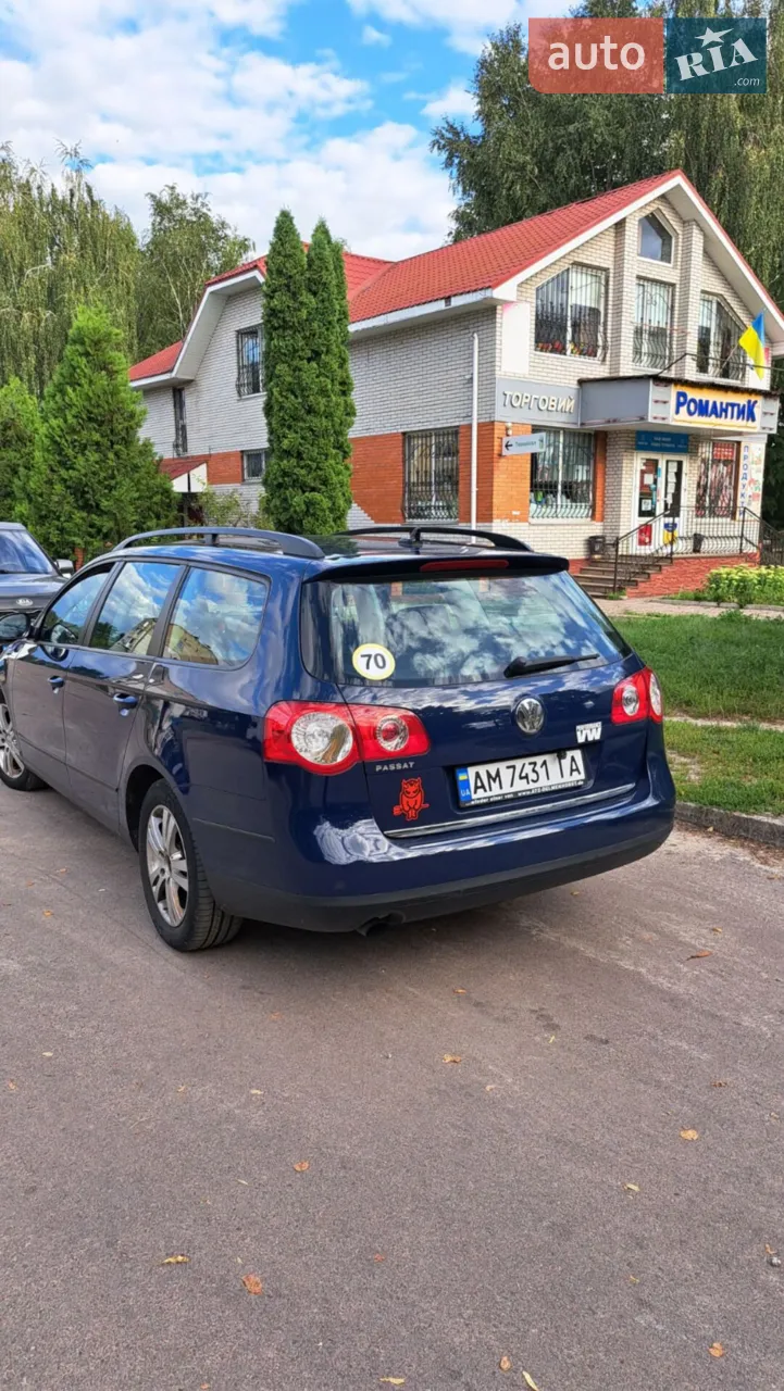 2010 Volkswagen Passat - мініатюра 9