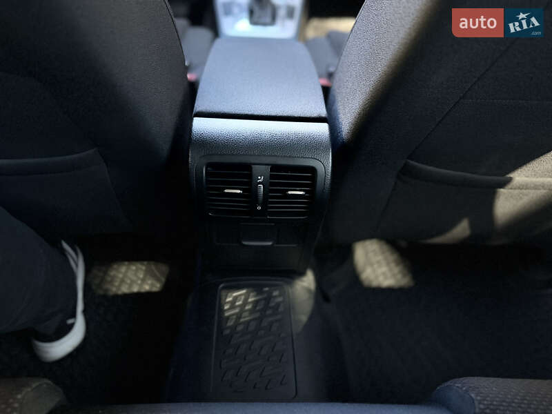 Седан Volkswagen Passat 2009 в Днепре фото 21 Седан Volkswagen Passat 2009 в Днепре