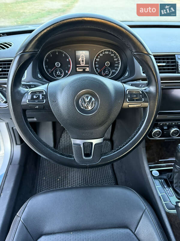 Седан Volkswagen Passat 2015 в Дніпрі фото 33 Седан Volkswagen Passat 2015 в Дніпрі