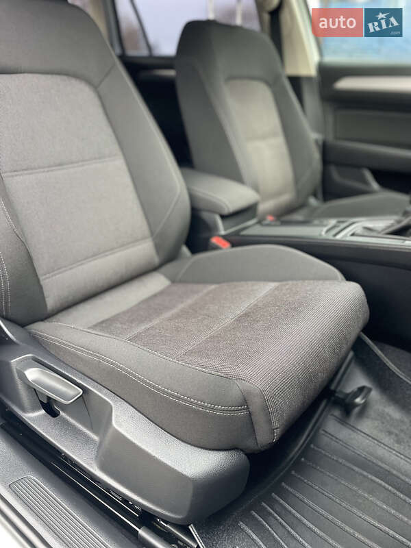 Універсал Volkswagen Passat 2015 в Луцьку фото 52 Універсал Volkswagen Passat 2015 в Луцьку