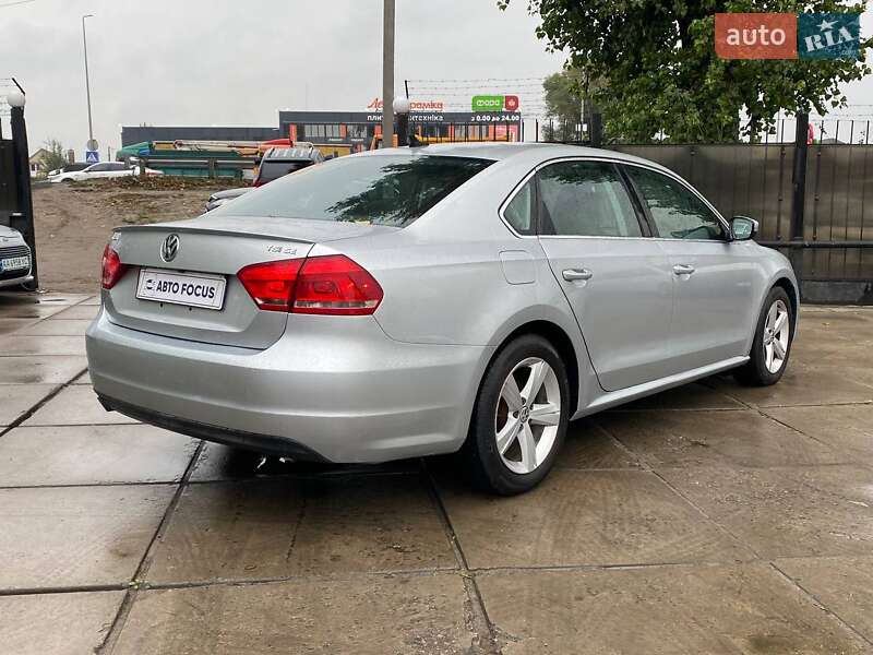 Седан Volkswagen Passat 2014 в Киеве