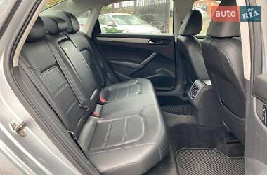 Седан Volkswagen Passat 2014 в 
