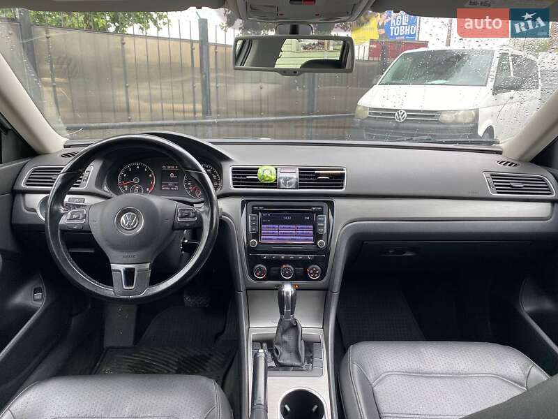 Седан Volkswagen Passat 2014 в Киеве