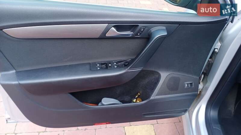 Универсал Volkswagen Passat 2011 в Шептицькому фото 11 Универсал Volkswagen Passat 2011 в Шептицькому