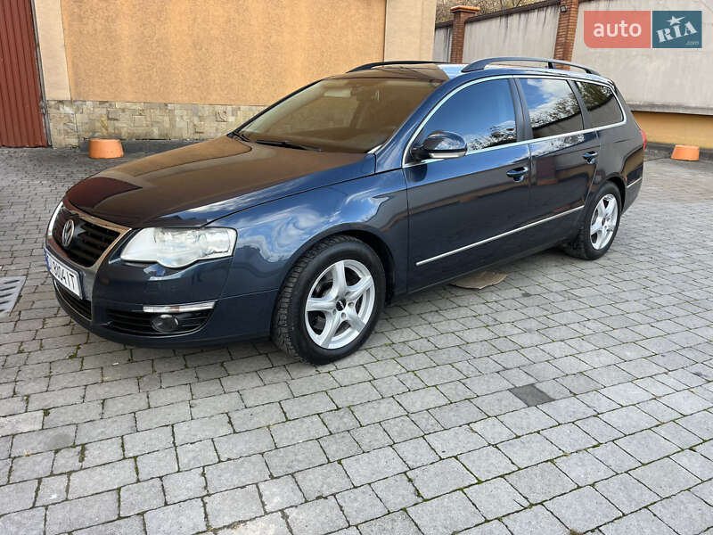 Універсал Volkswagen Passat 2008 в Коломиї
