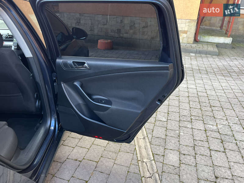 Універсал Volkswagen Passat 2008 в Коломиї