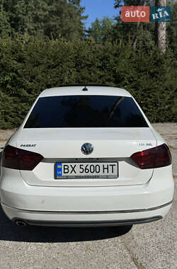 Седан Volkswagen Passat 2012 в 