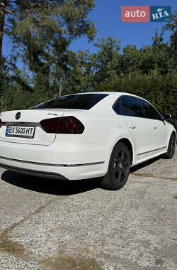 Седан Volkswagen Passat 2012 в 