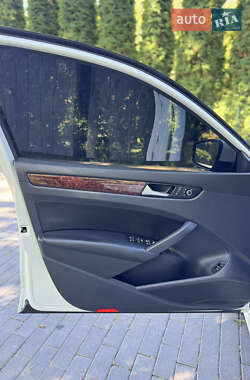 Седан Volkswagen Passat 2012 в 