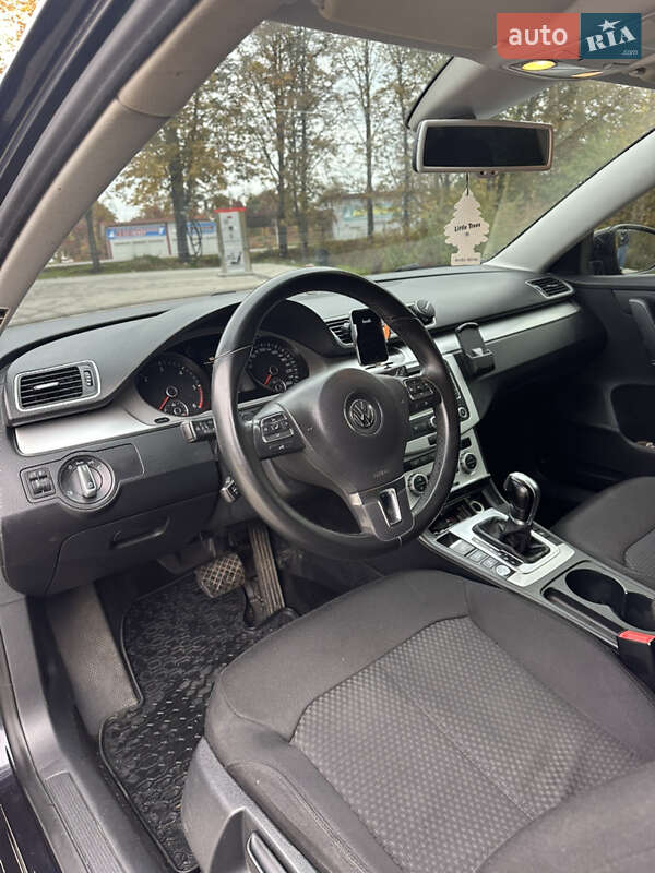 Универсал Volkswagen Passat 2014 в Стрые фото 20 Универсал Volkswagen Passat 2014 в Стрые