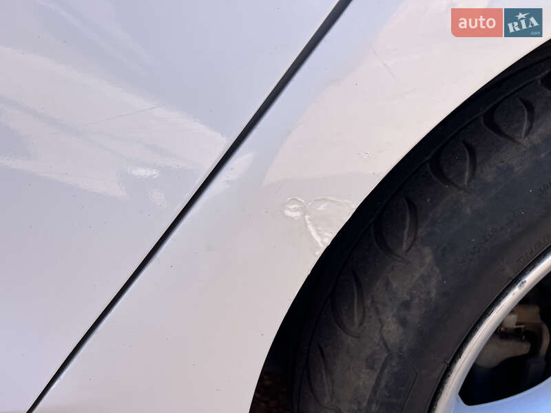 Седан Volkswagen Passat 2012 в Чернигове