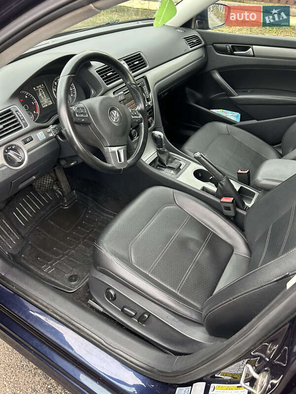 Седан Volkswagen Passat 2015 в Киеве