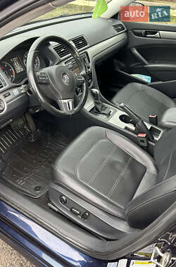 Седан Volkswagen Passat 2015 в 
