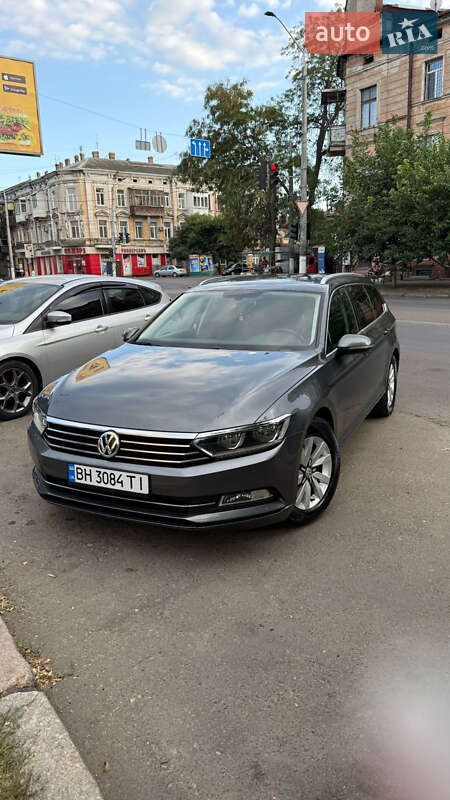 Универсал Volkswagen Passat 2015 в 