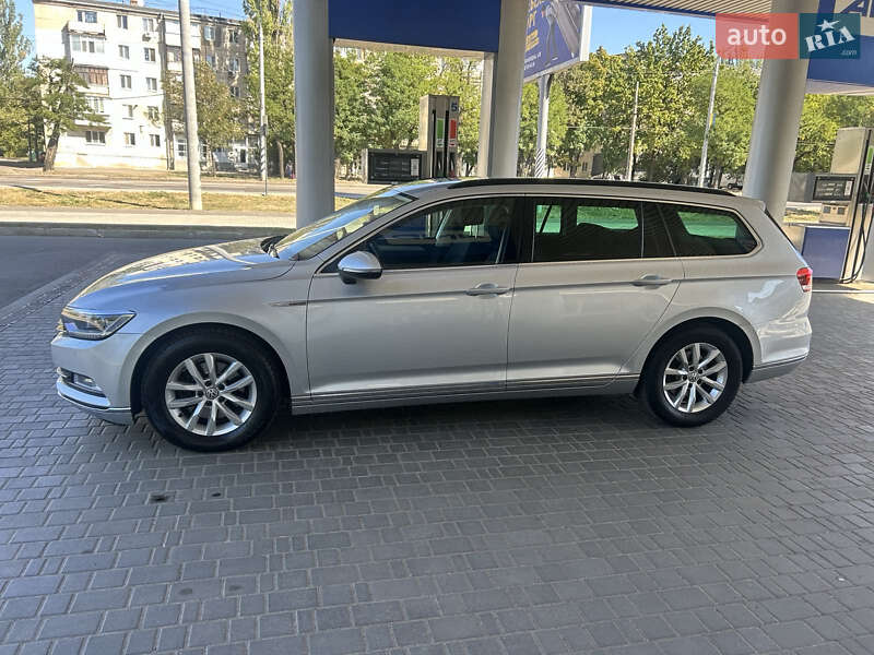Универсал Volkswagen Passat 2017 в Николаеве