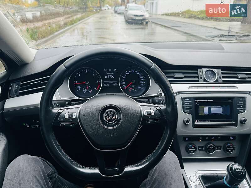 Універсал Volkswagen Passat 2015 в Білогородці