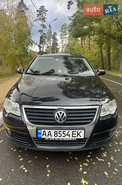 Універсал Volkswagen Passat 2008 в Бучі