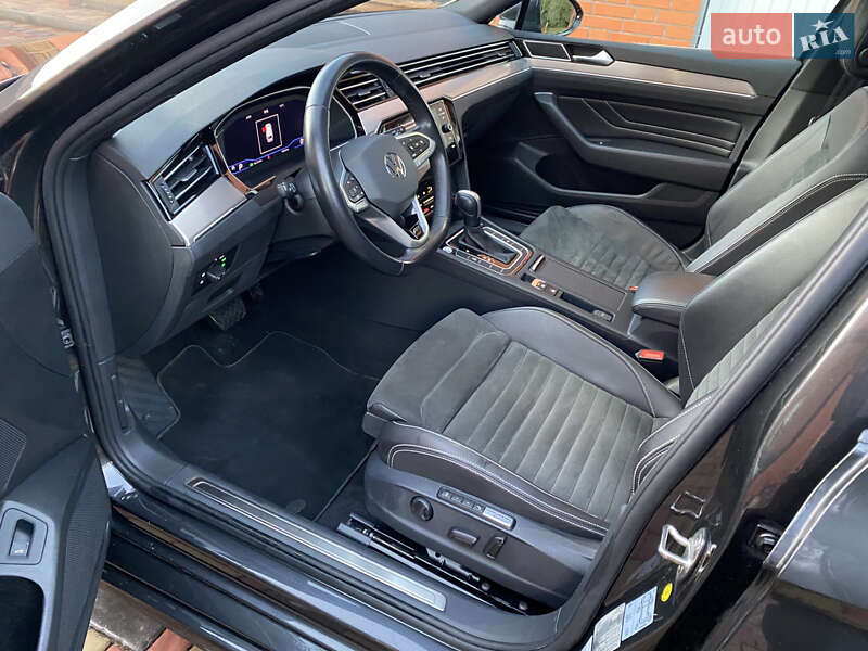 Универсал Volkswagen Passat 2021 в Луцке