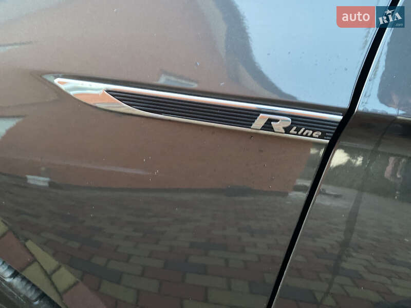 Универсал Volkswagen Passat 2021 в Луцке