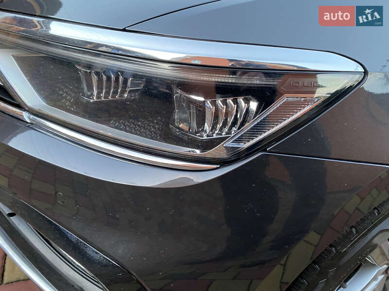 Универсал Volkswagen Passat 2021 в Луцке