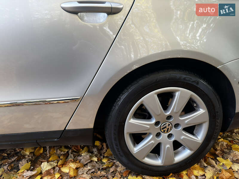 Универсал Volkswagen Passat 2008 в Трускавце