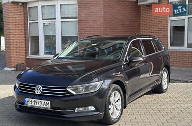 Универсал Volkswagen Passat 2015 в Одессе