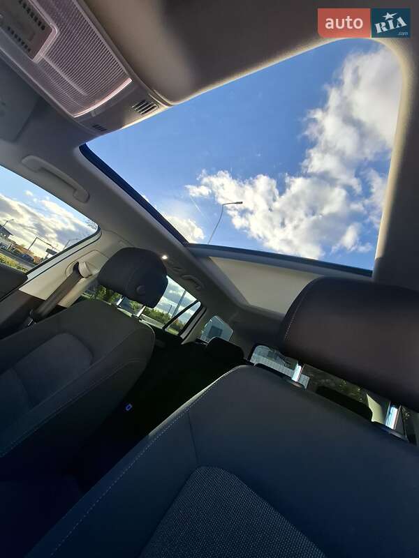 Универсал Volkswagen Passat 2019 в Виноградове фото 17 Универсал Volkswagen Passat 2019 в Виноградове