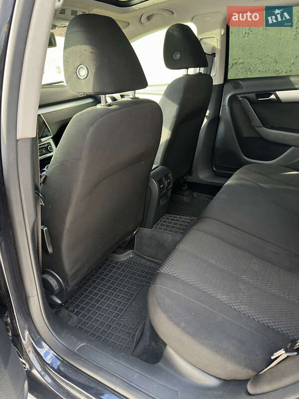 Универсал Volkswagen Passat 2011 в Первомайске