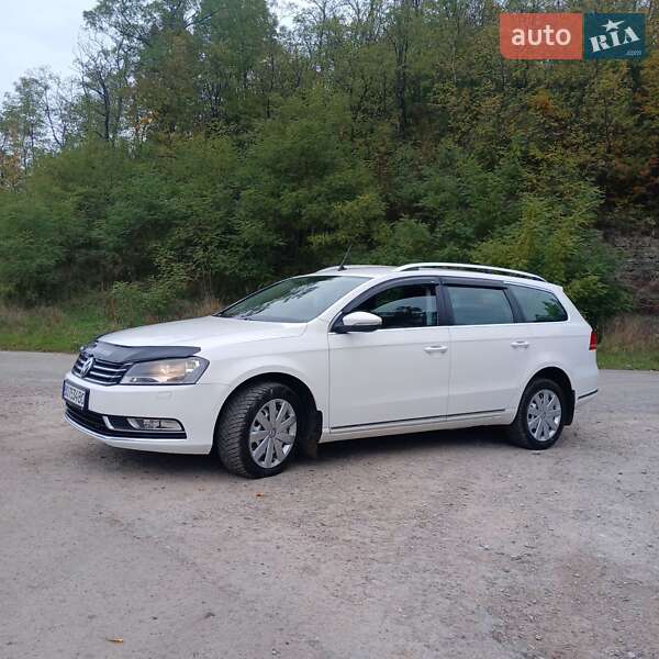 Универсал Volkswagen Passat 2011 в Теребовле