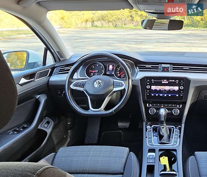 Универсал Volkswagen Passat 2020 в Бережанах